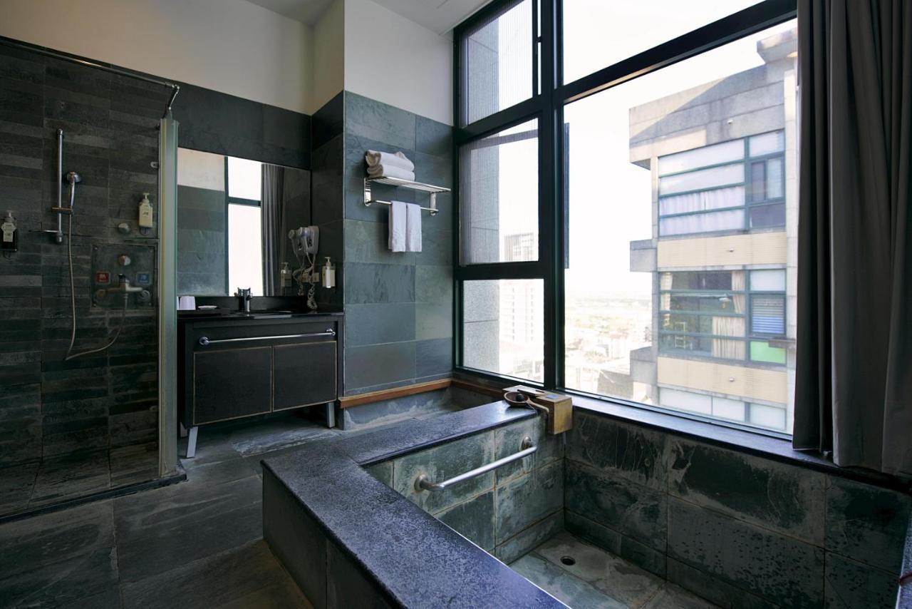 Muen Hot Spring Hotel Jiaoxi Esterno foto