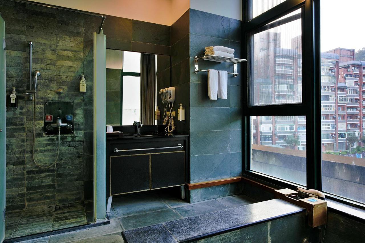 Muen Hot Spring Hotel Jiaoxi Esterno foto