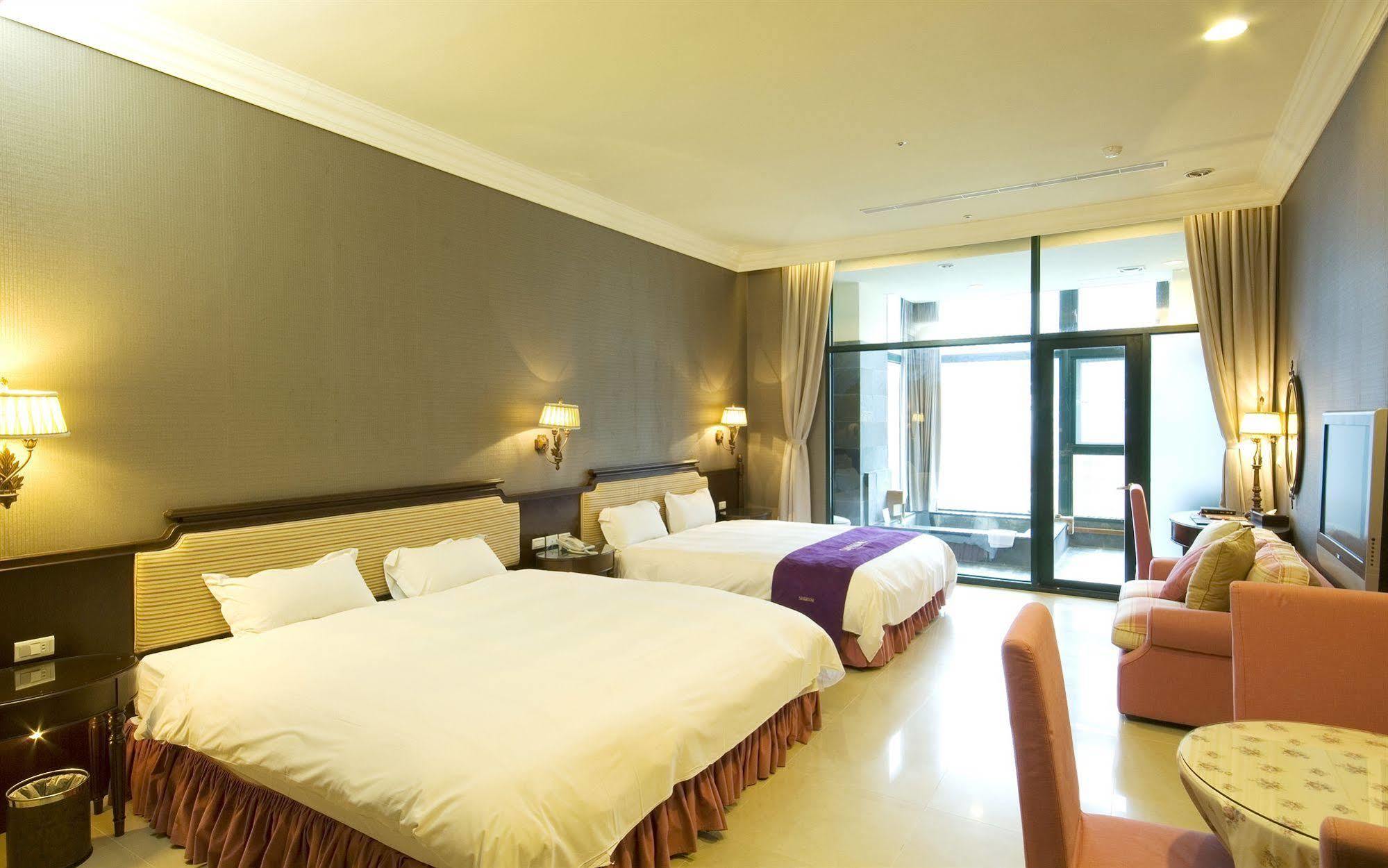 Muen Hot Spring Hotel Jiaoxi Esterno foto